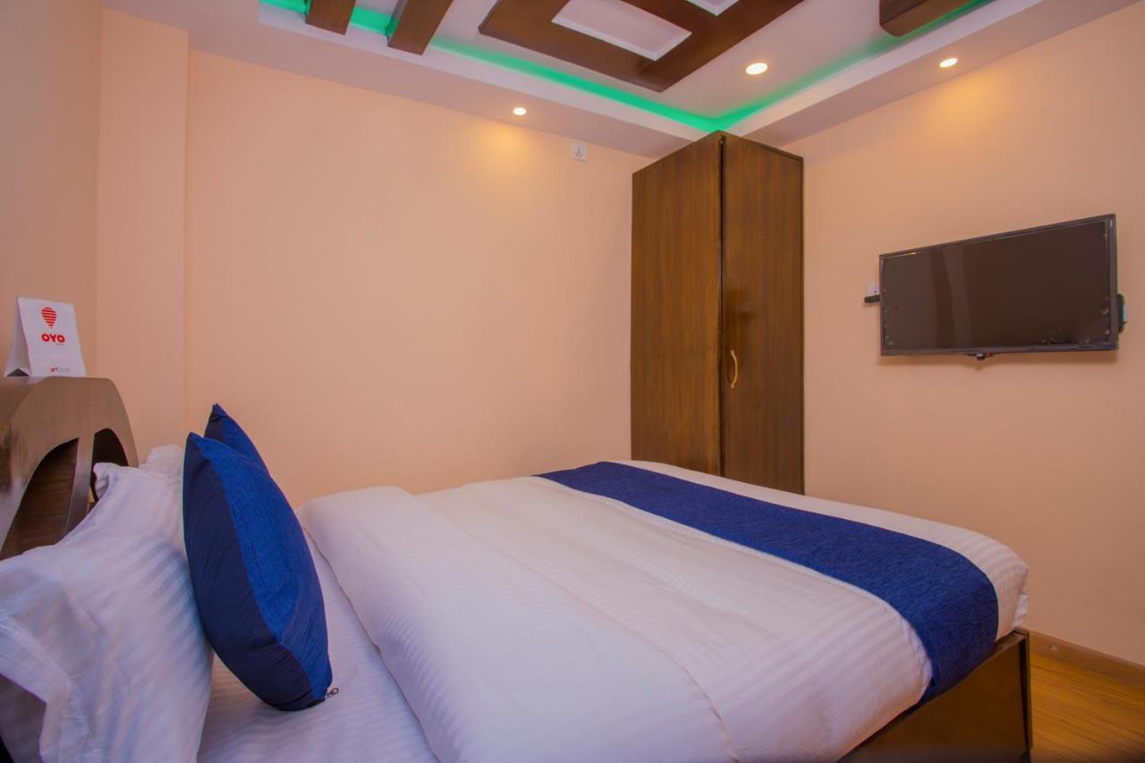 Oyo Hotel Antique Kutty Kathmandu Esterno foto